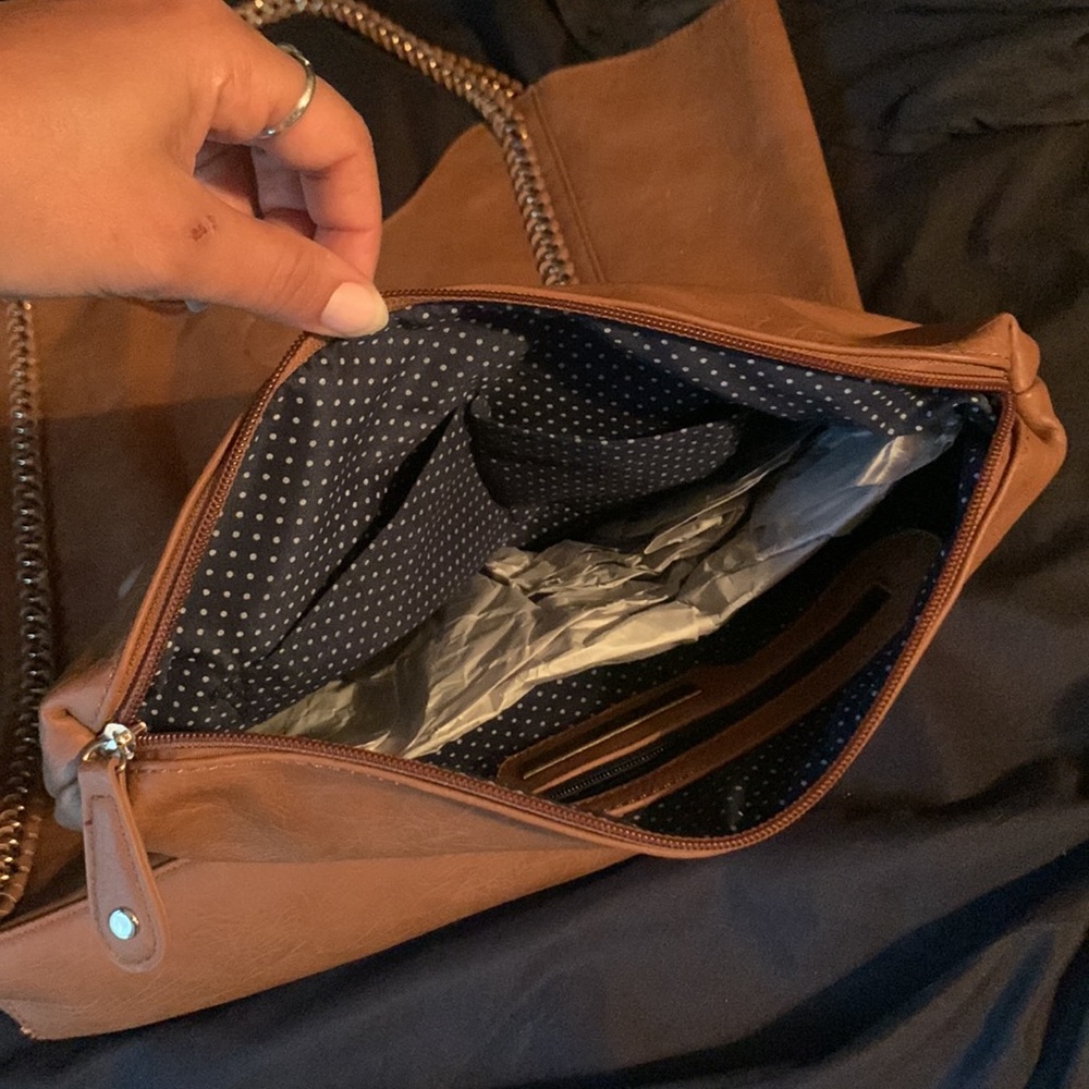 STREET LEVEL Faux Leather Oversized Cognac Clutch Bag - Picture 4 of 5